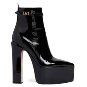 Valentino Garavani 165mm Tan Go Patent Leather Boots with V Logo